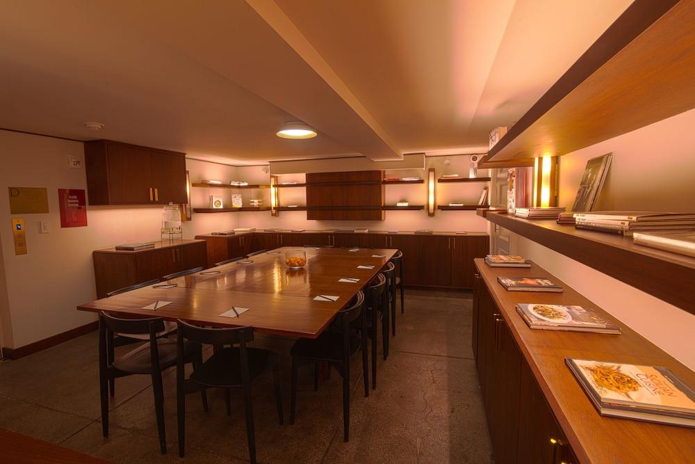 The Evelyn Hotel photo 52