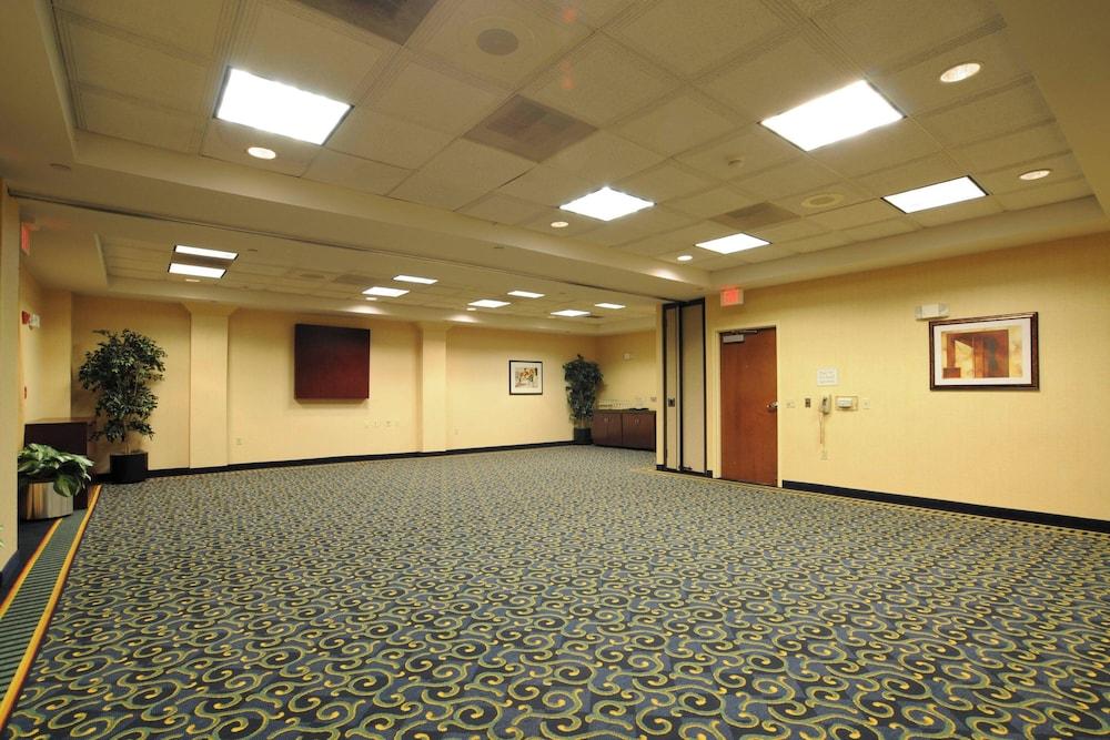Springhill Suites Marriott Quail Springs photo 23