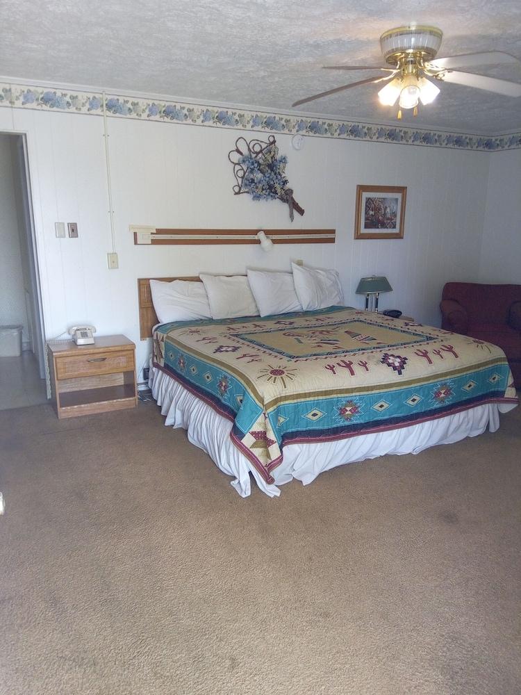 Willard Country Inn photo 10