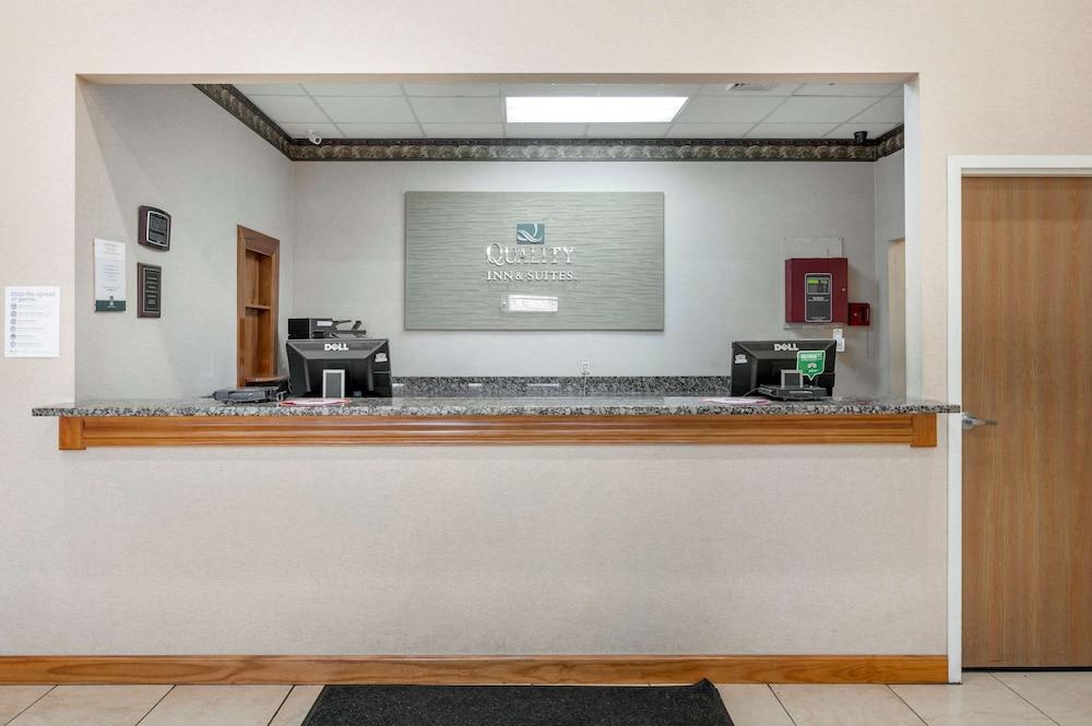 Quality Inn & Suites photo 3