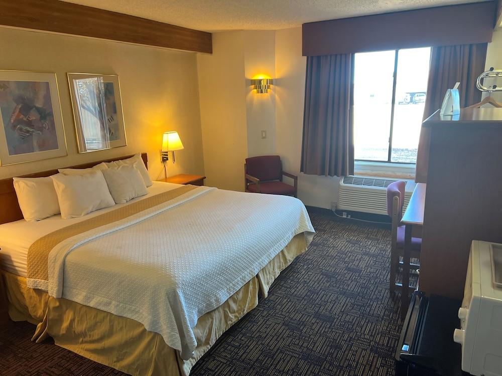 Days Inn by Wyndham Liberal KS photo 11