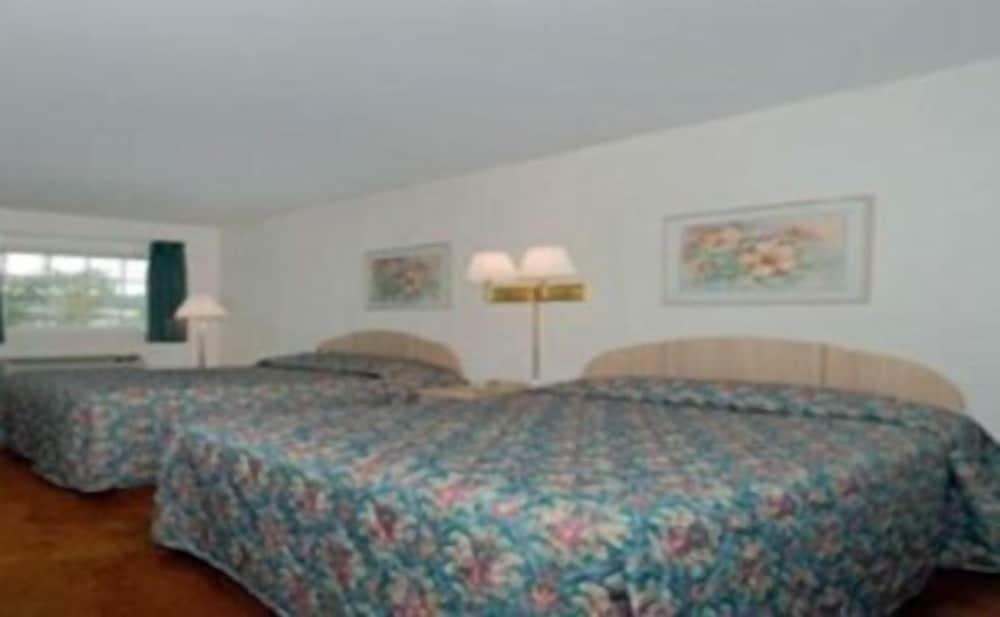 Heritage Inn photo 14