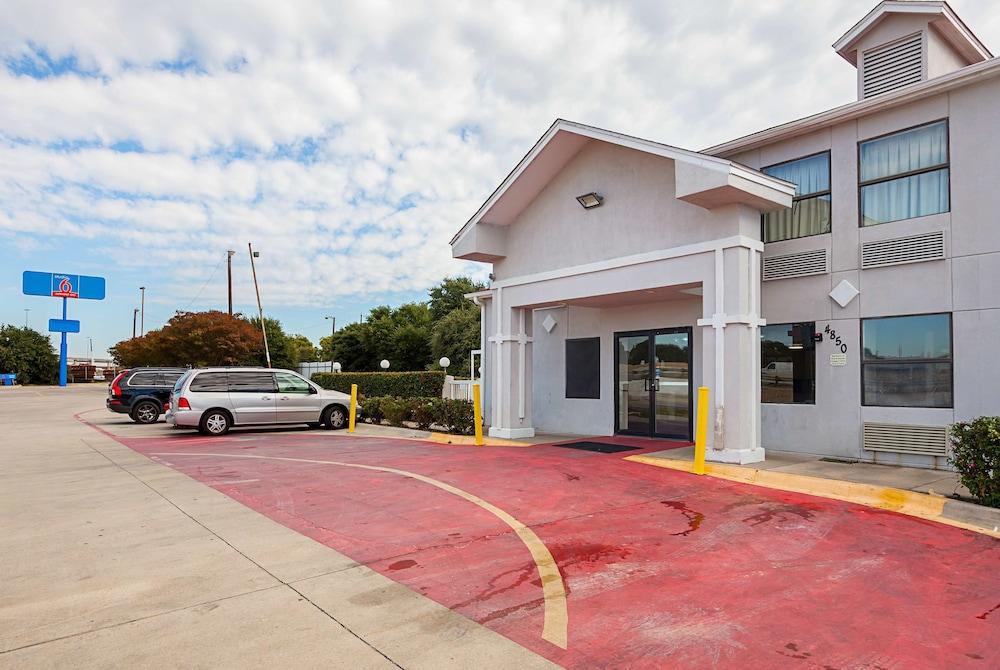 Studio 6 Fort Worth, TX - Meacham photo 8