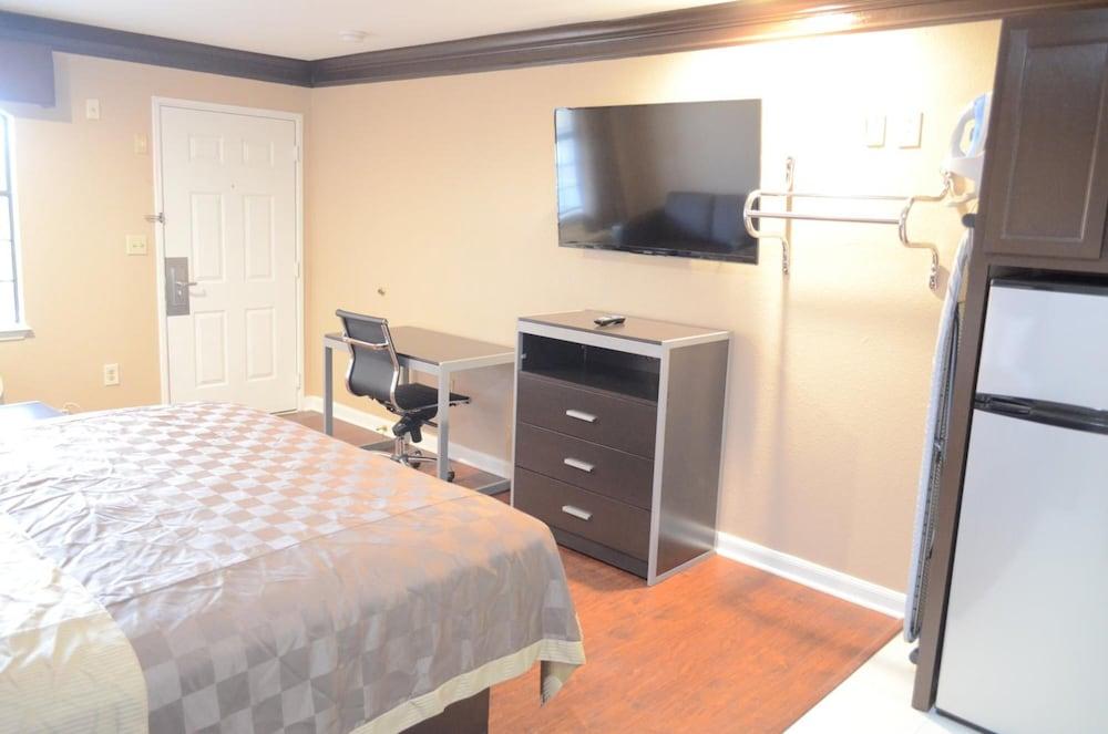 Regency Inn photo 37