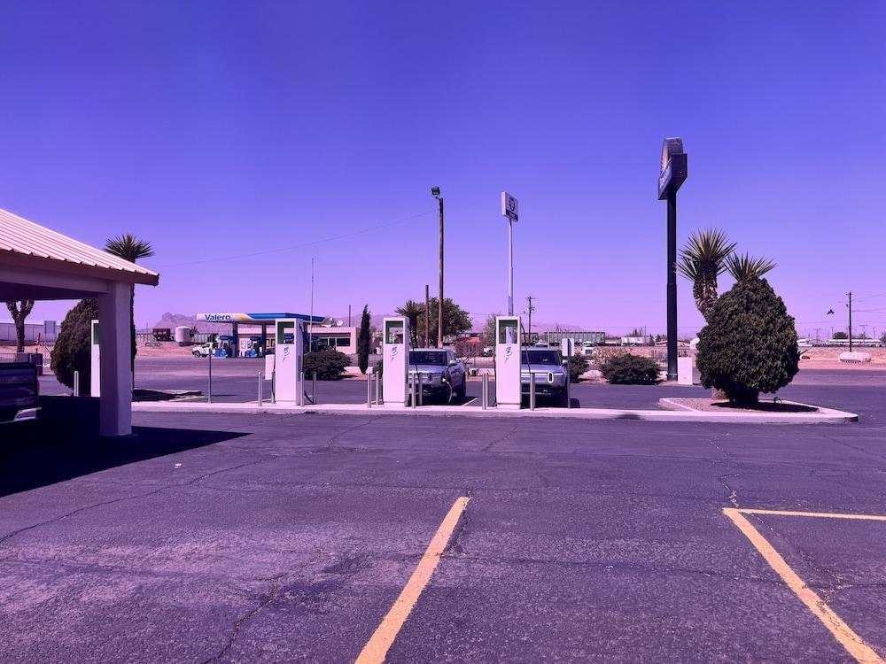 Days Inn by Wyndham Van Horn TX photo 32