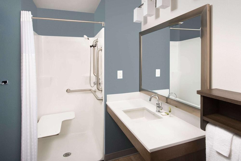 WoodSpring Suites San Antonio Stone Oak photo 24