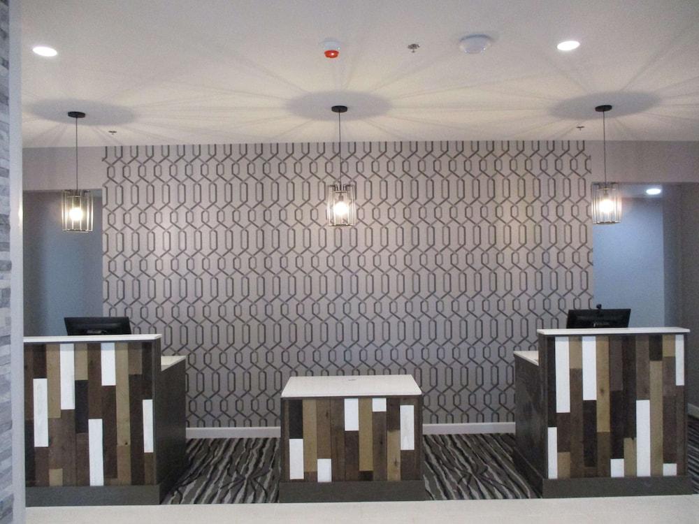 Best Western Plus Executive Residency Marion photo 3