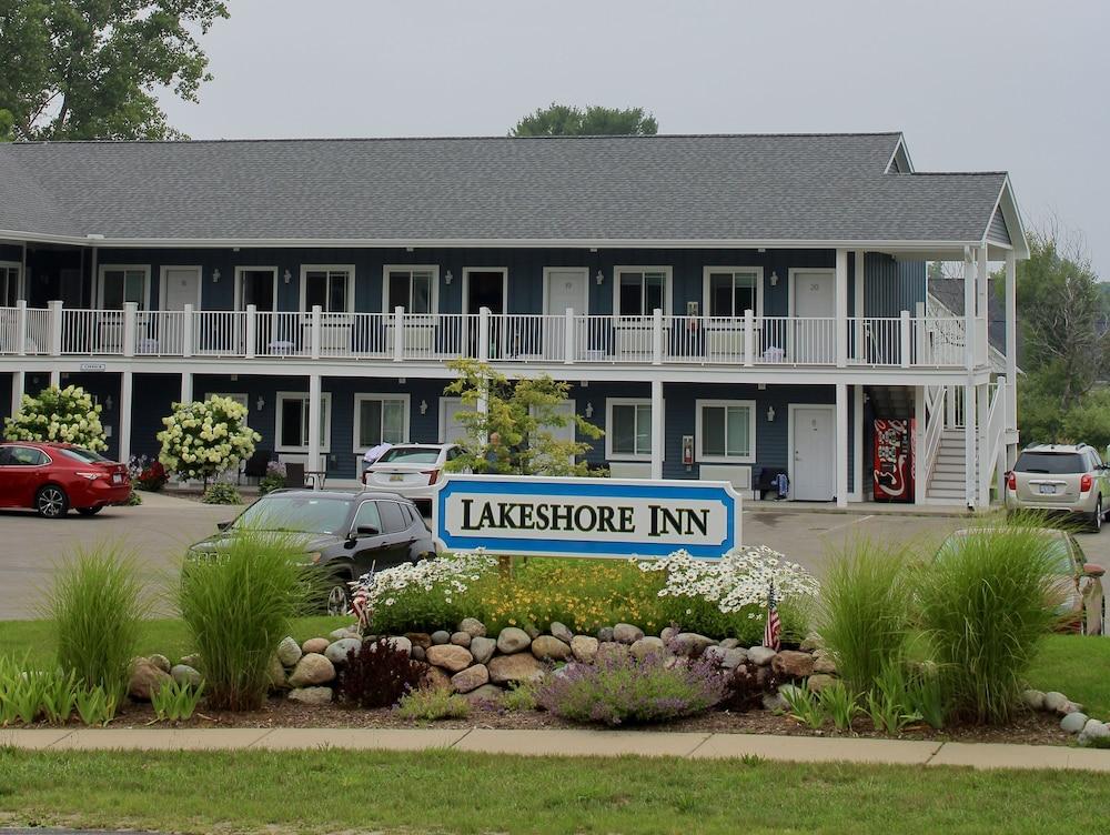 Empire Lakeshore Inn photo 35