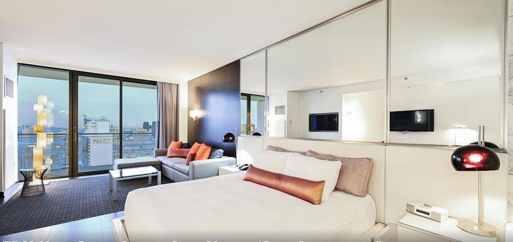 Ava's Suite 37th FLR PALMS PLACE photo 4