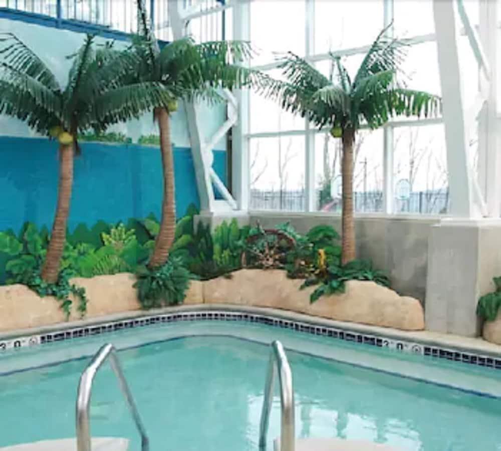 Big Splash Adventure Indoor Water Park & Resort photo 2