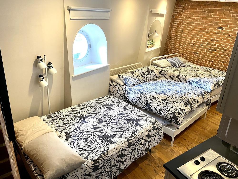 The Nomad Suites & Apartments photo 24