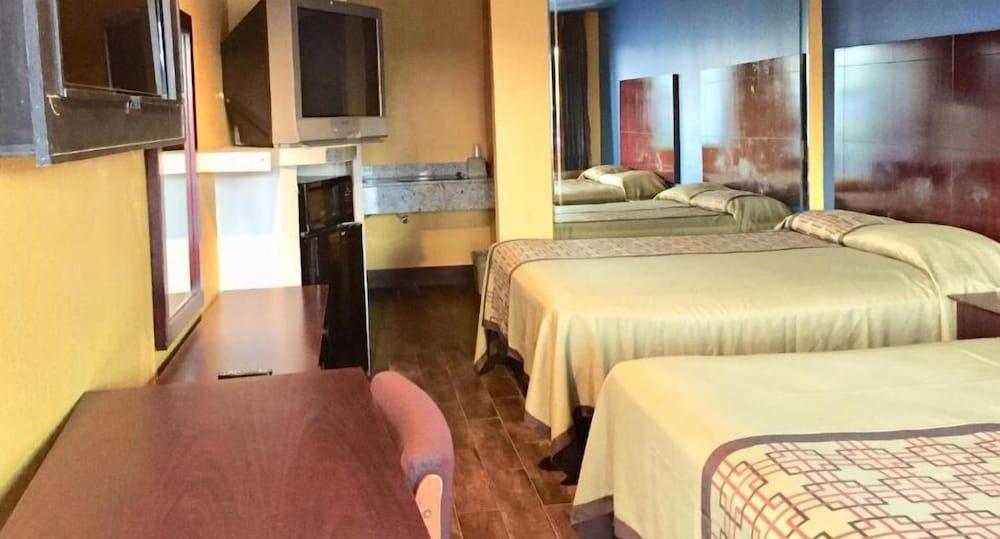 Hotel O Luxury Inn Channelview Baytown I-10 photo 4
