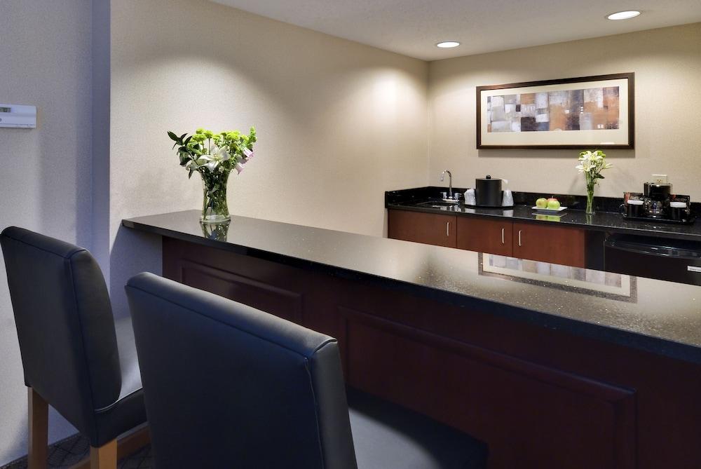 DoubleTree by Hilton Dayton Fairborn photo 4