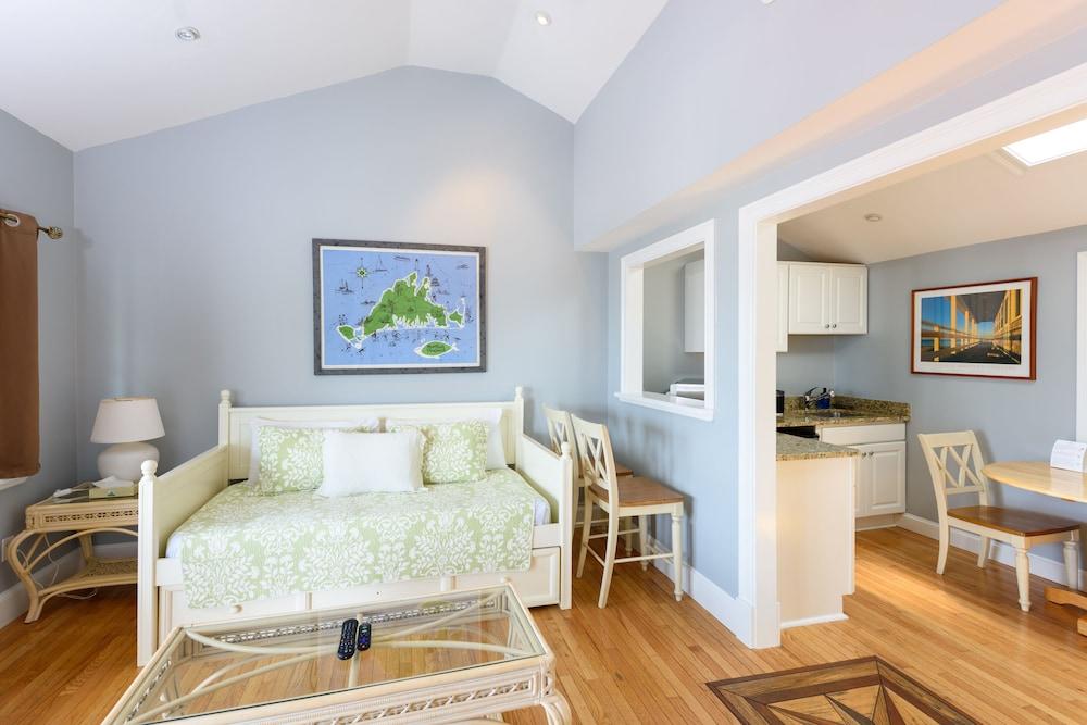 MV Surfside Hotel photo 16