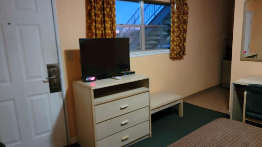 Copa Budget Inn photo 5
