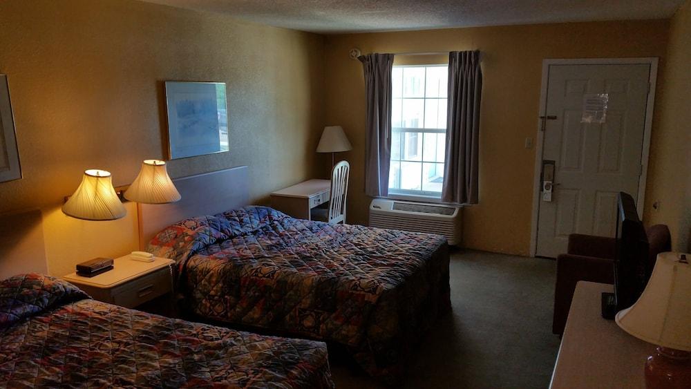 Victorian Inn photo 12