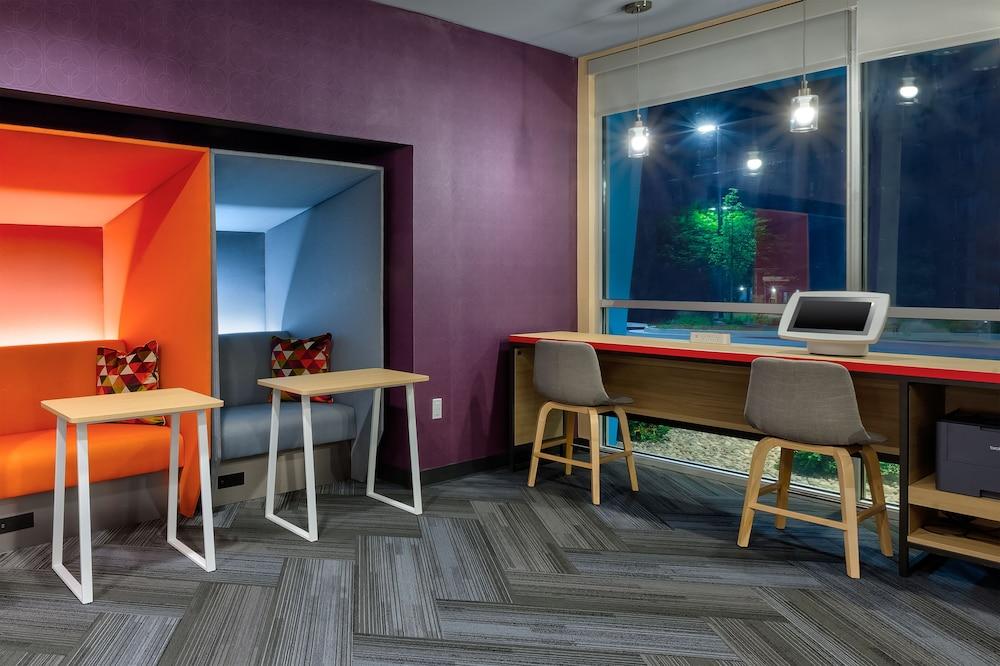 Tru By Hilton Comstock Park Grand Rapids photo 6