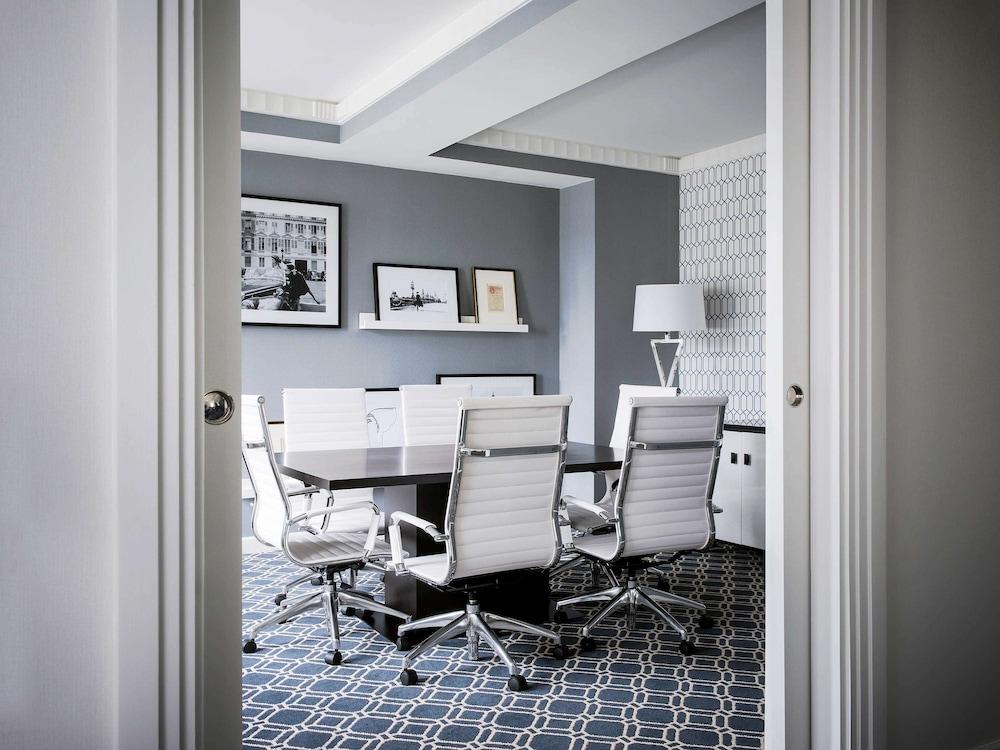 Sofitel Washington DC Lafayette Square photo 3