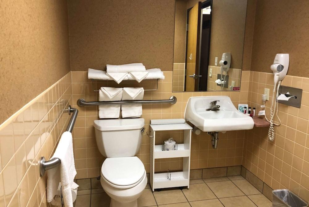 Travelodge Inn & Suites by Wyndham Deadwood photo 59