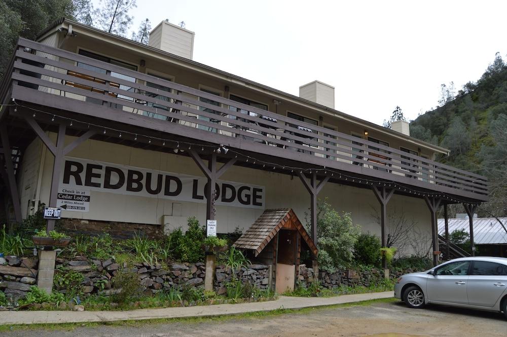 Red Bud Lodge photo 1