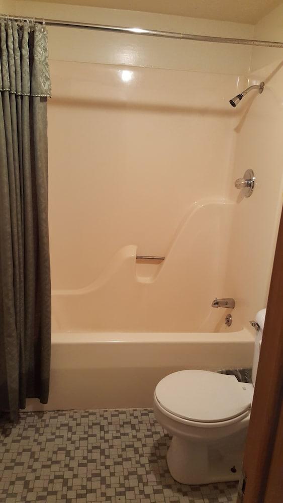 In Town Inn photo 13