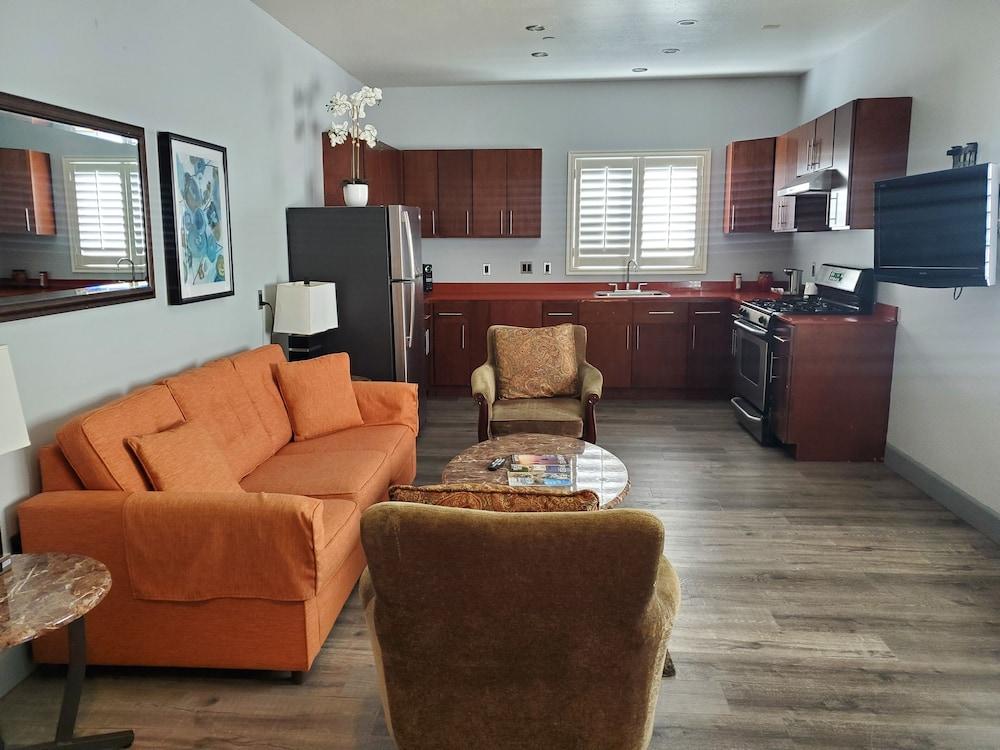 BLVD Hotel and Studios Universal-Hollywood, an Ascend Collection Hotel photo 54