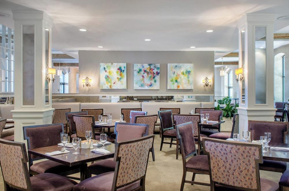 The Riverfront Hotel New Orleans photo 68