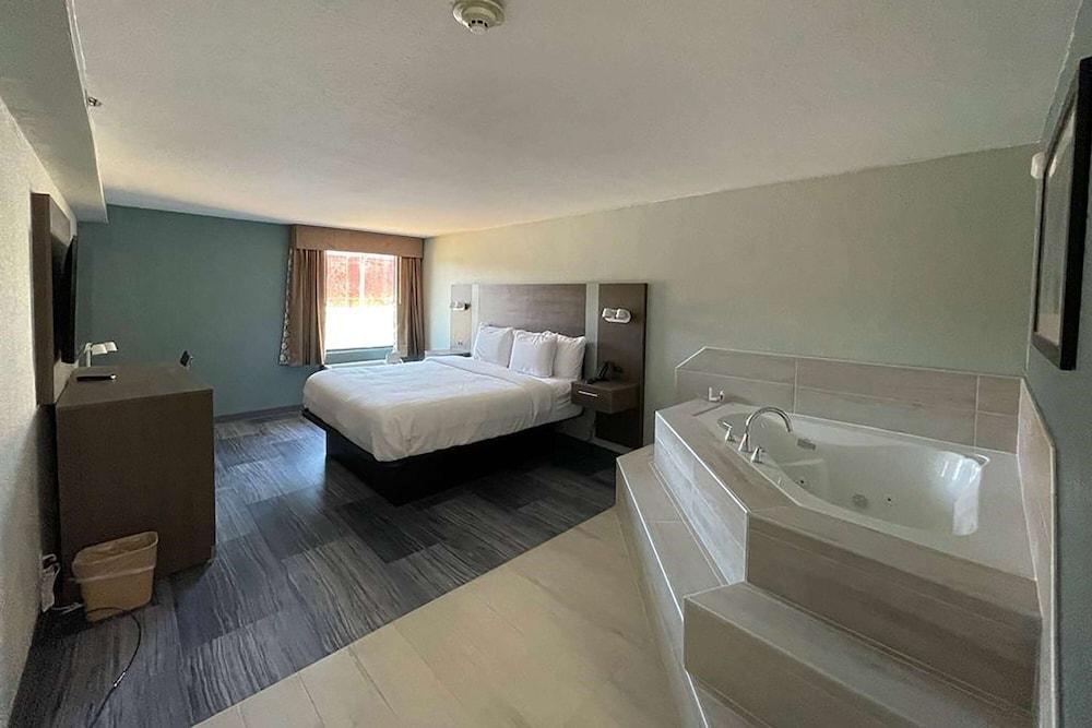 Baymont by Wyndham Chattanooga/Eastridge photo 9
