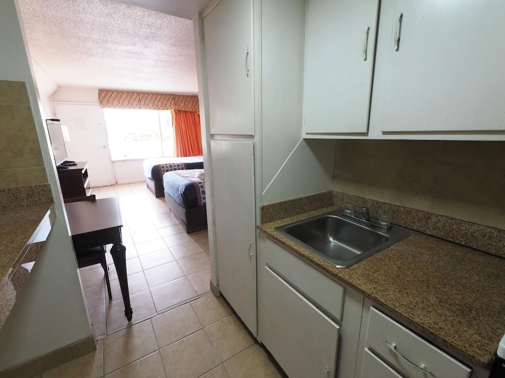 White Marlin Inn photo 20