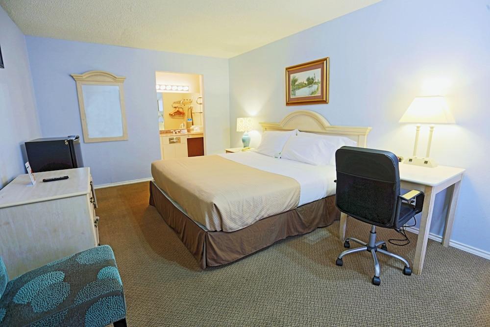 Victoria Palms Inn & Suites photo 14
