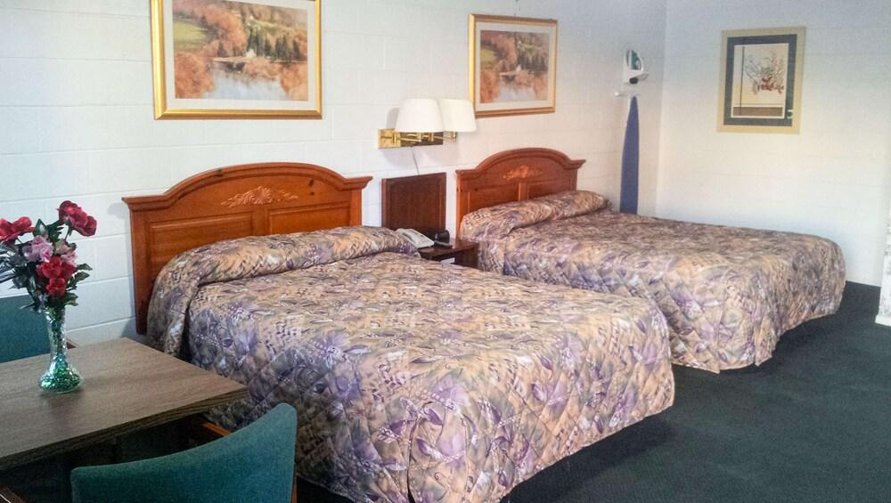 Relax Inn Westminster photo 4