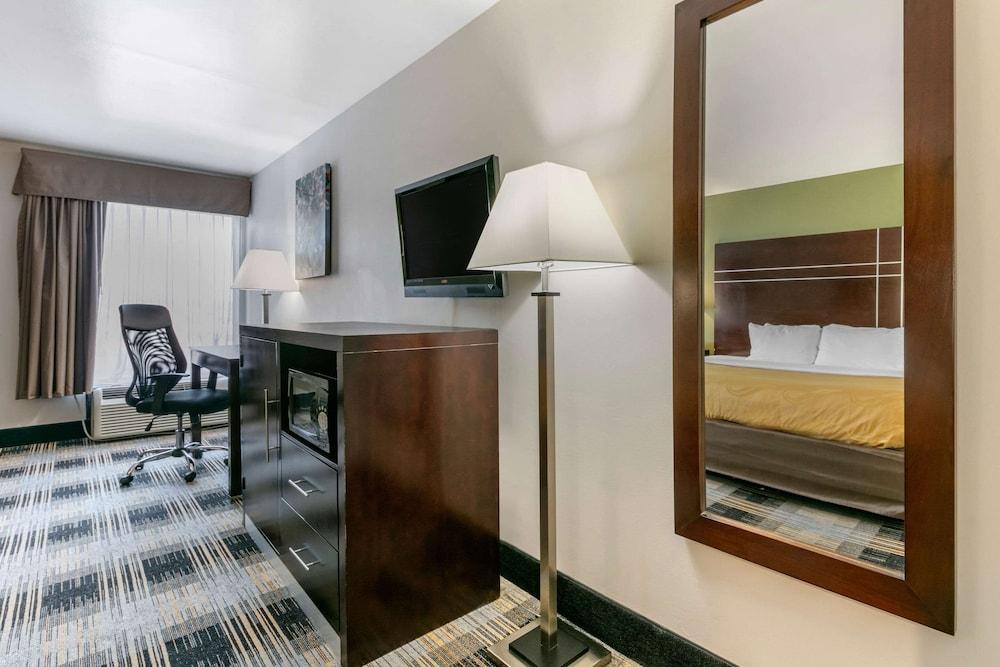 Quality Inn Cape Girardeau North photo 11