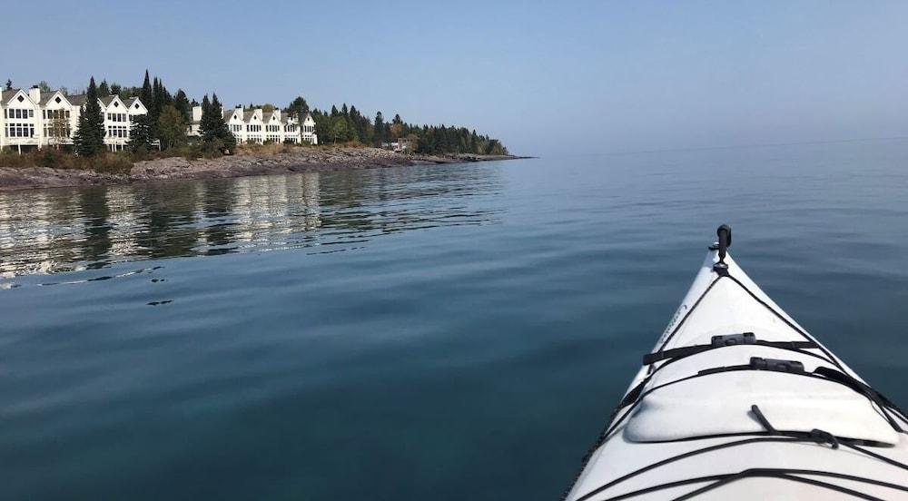 Bluefin Bay on Lake Superior photo 14