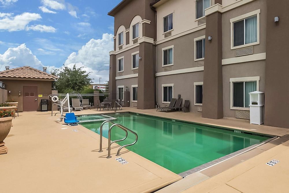Best Western Douglas Inn & Suites photo 20