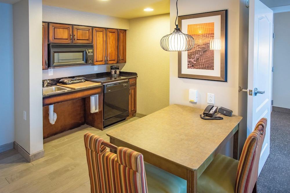 Pensacola Suites Hotel photo 5