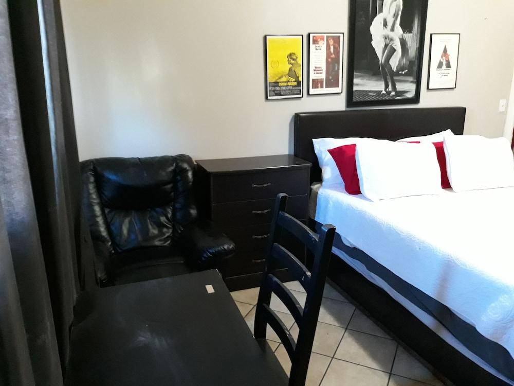 Historic City view   Suites photo 16