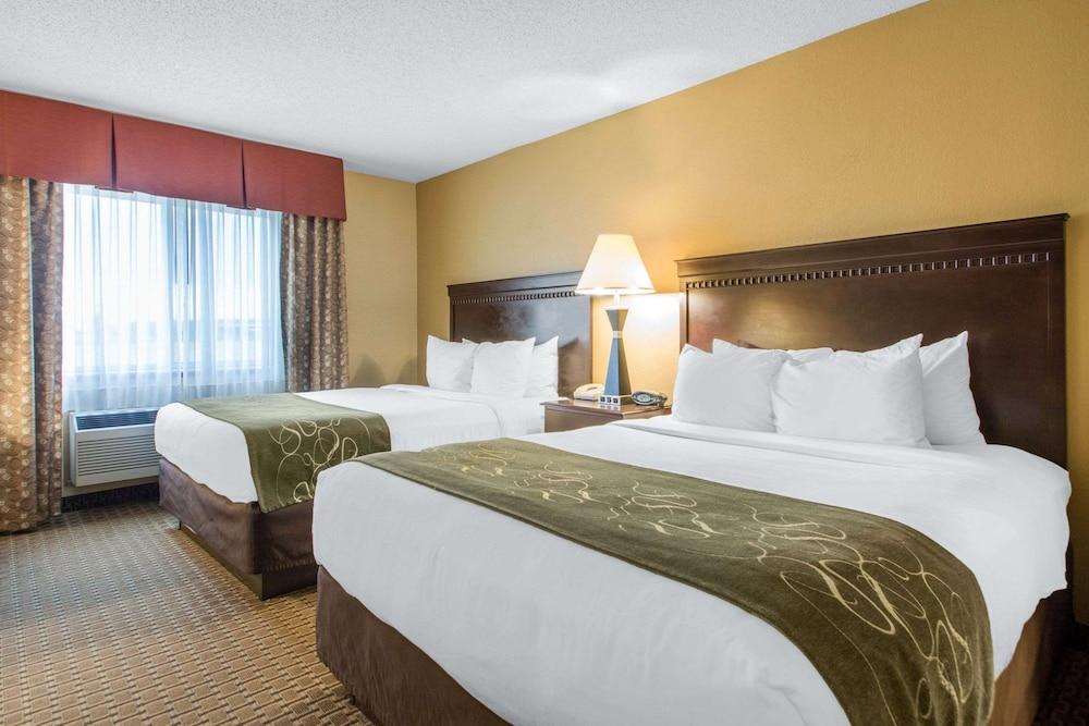 Comfort Suites Wisconsin Dells Area photo 36