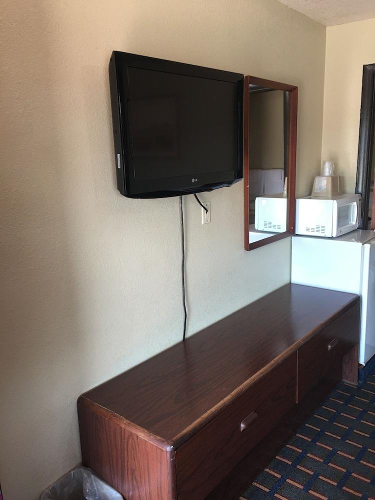 Best Value Inn Motel Sandusky photo 26