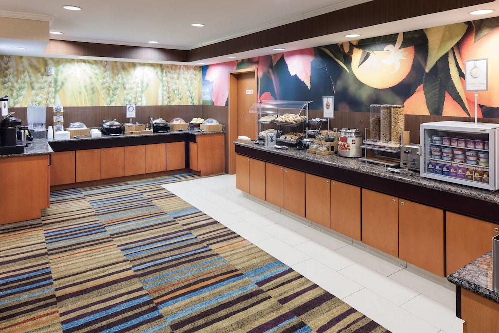 Fairfield Inn & Suites by Marriott Jacksonville Butler Blvd photo 25