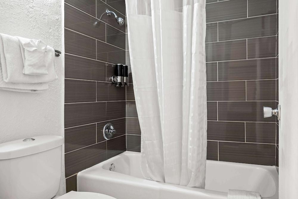 Americas Best Value Inn Danville photo 22