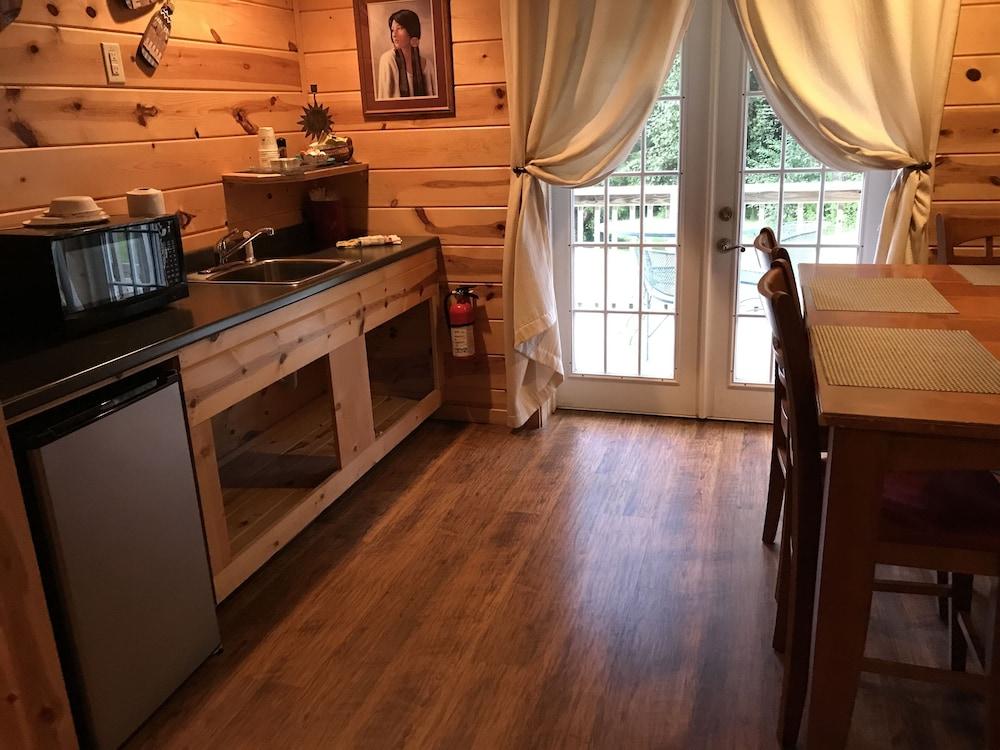 Nacoochee Valley Lodge photo 12