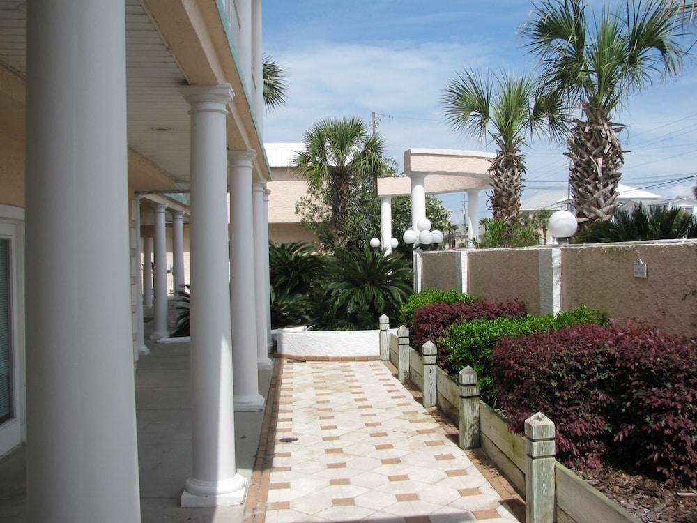 Pineapple Villas on Laguna Beach photo 99