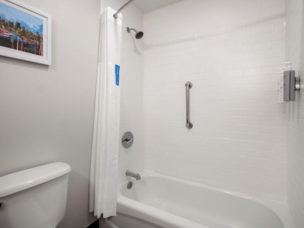 Hampton Inn Boca Raton-Deerfield Beach photo 34