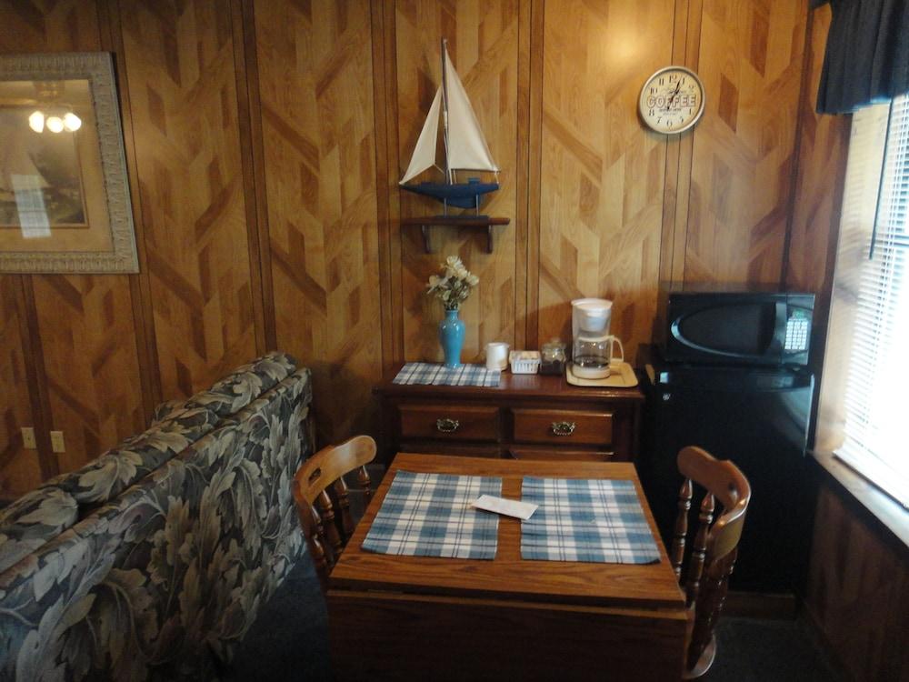 Brackenridge Lodge photo 9