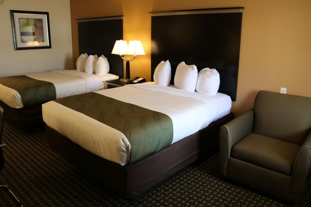 Highland Inn photo 5