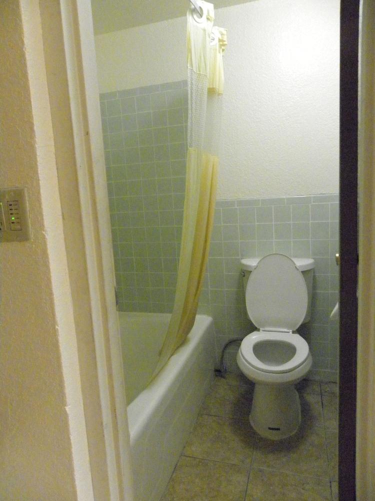 Guest Inn photo 59