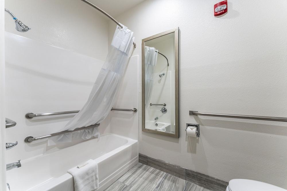 Metro Tempe Extended Stay photo 16