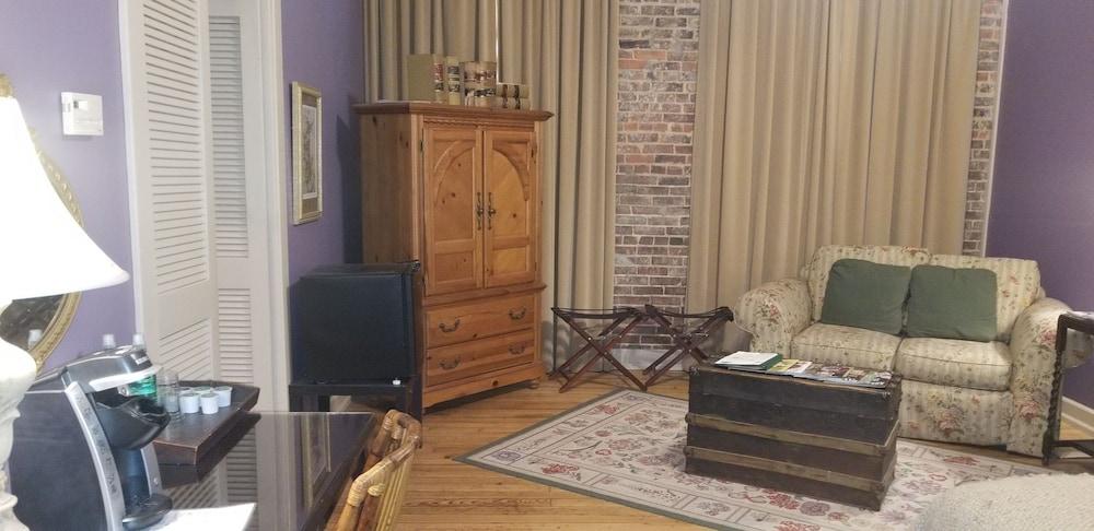 Downtown Guest Quarters Hotel photo 29