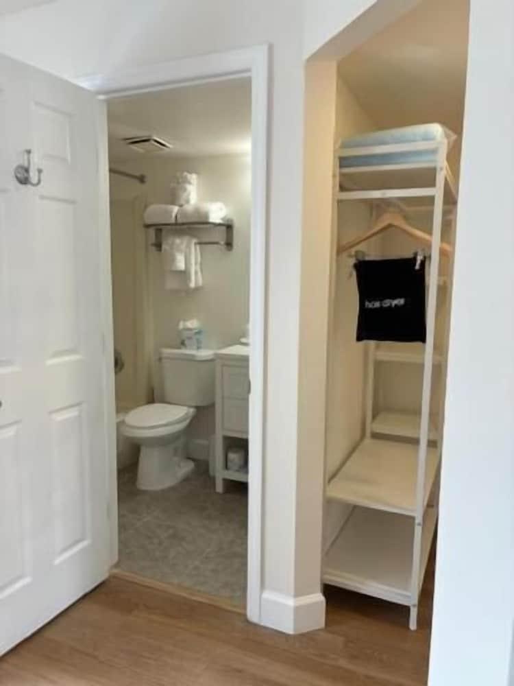 Sea Breeze Inn photo 4