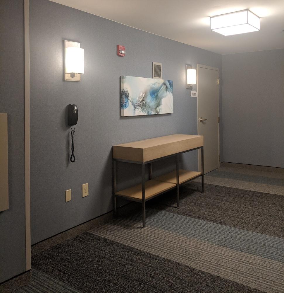 Hilton Garden Inn Chicago North Shore/Evanston photo 57